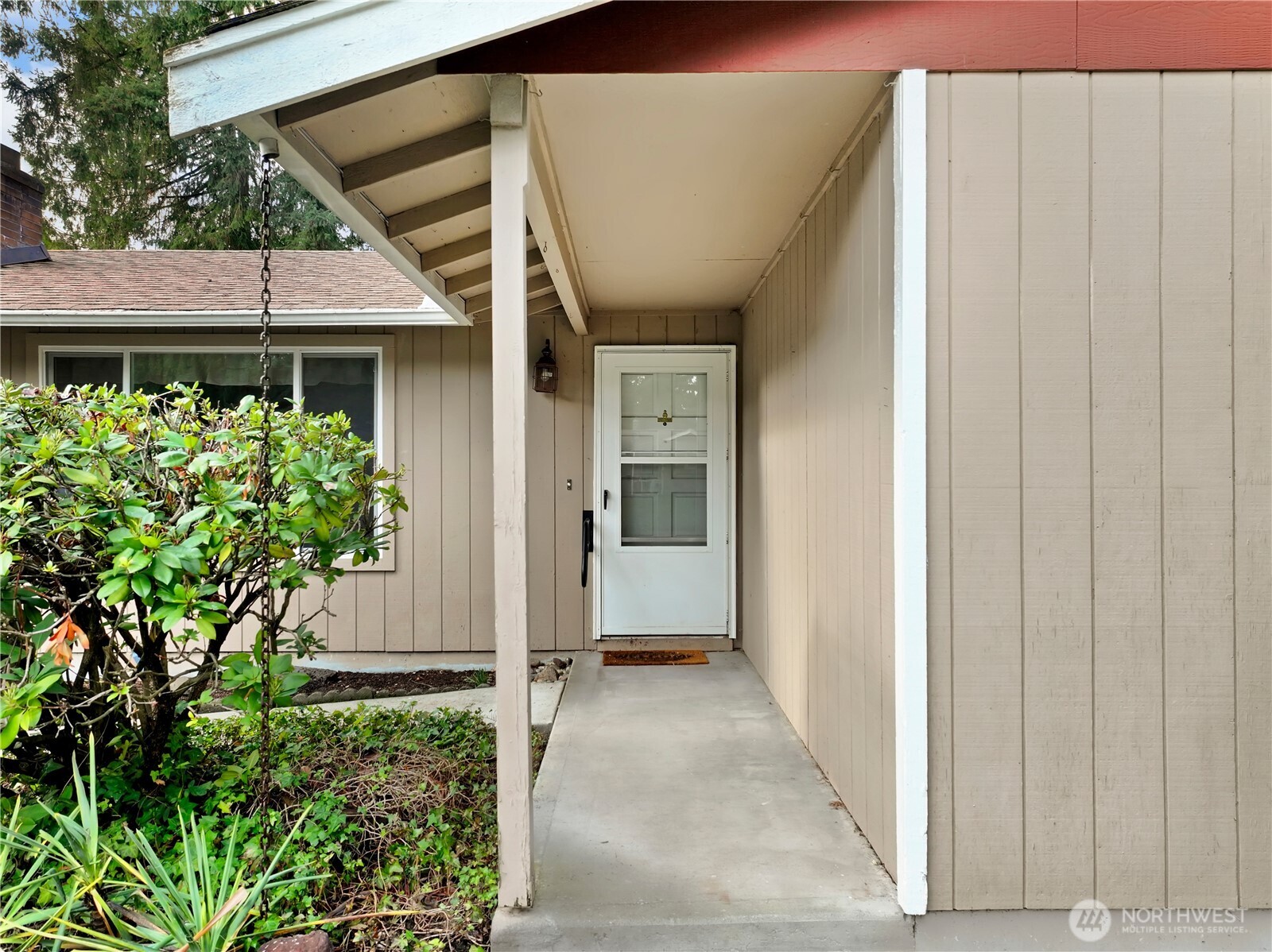 2908 Greenwood Court S