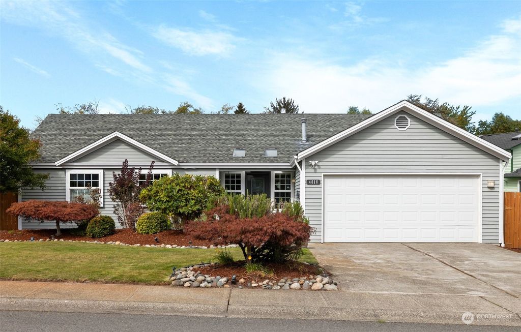 Photo of 4616 SW 327th Street, Federal Way, WA 98023 (MLS # 2294515)