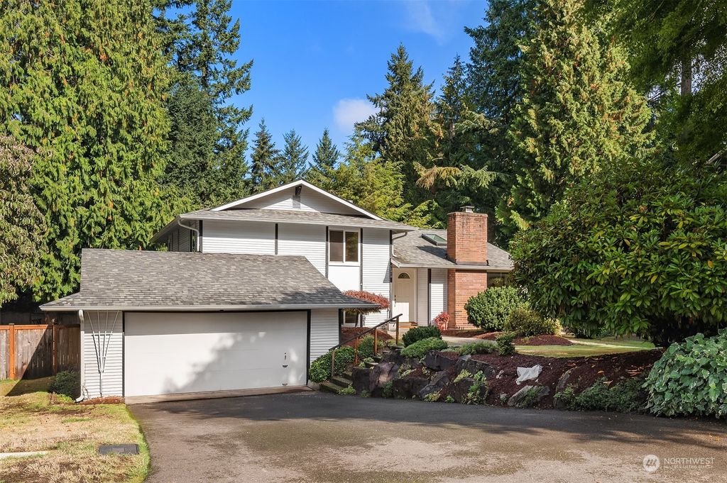 Photo of 12010 NE 67th Street, Kirkland, WA 98033 (MLS # 2167973)