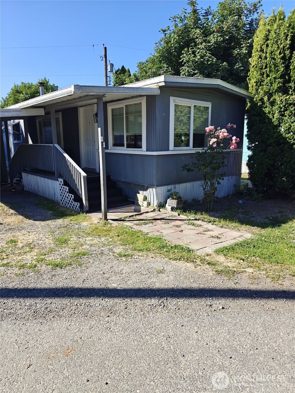 Photo of 1720 Maple Lane #11, Kent, WA 98030 (MLS # 2404048)