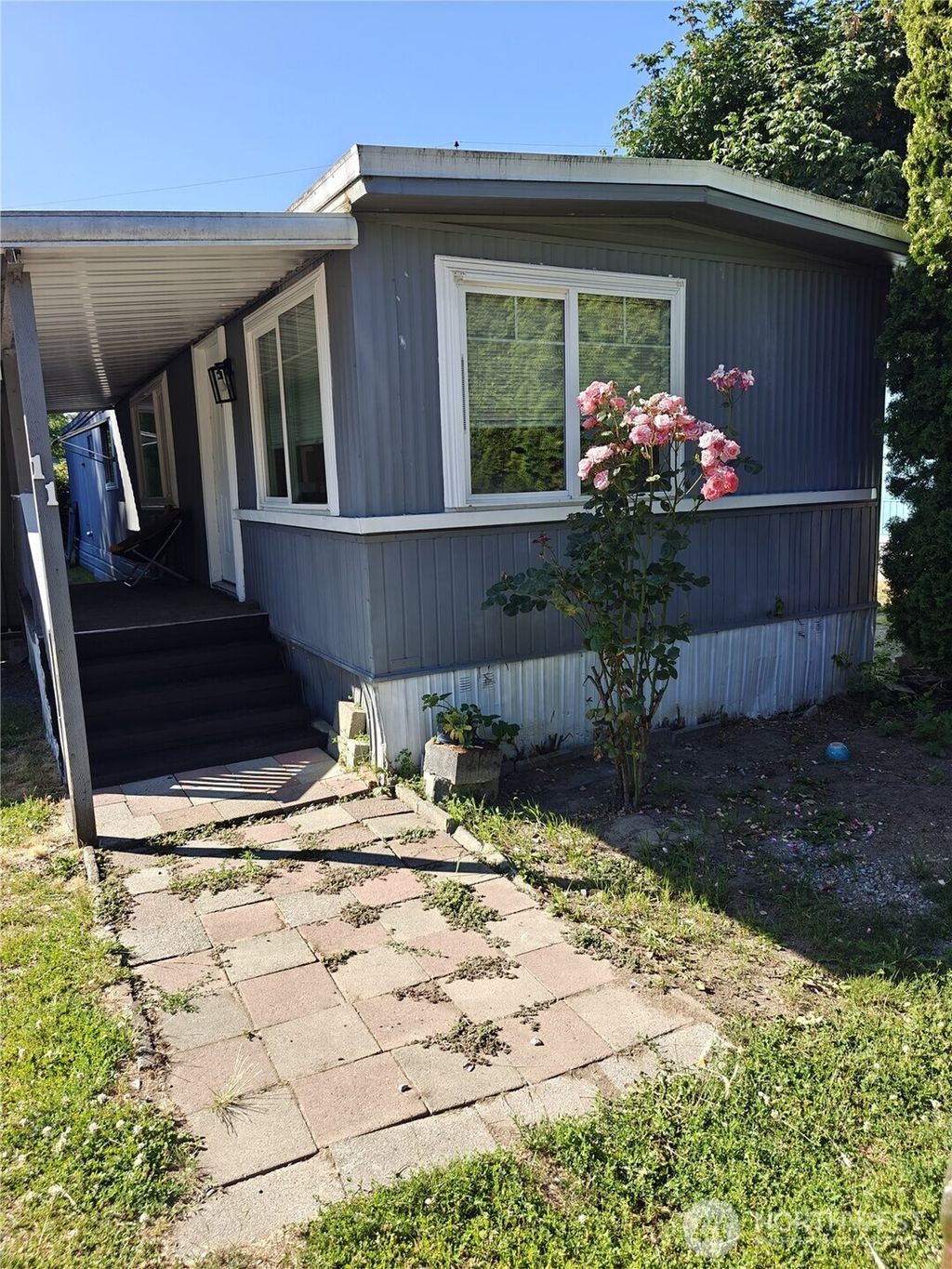 Photo of 1720 Maple Lane #11, Kent, WA 98030 (MLS # 2404048)