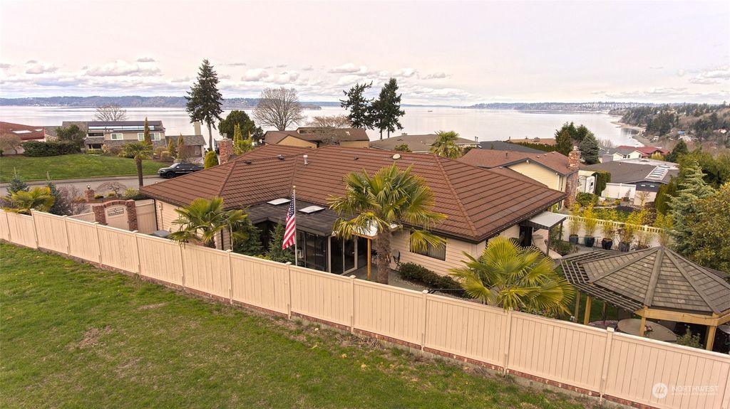 Photo of 813 S Marine Hills Way, Federal Way, WA 98003 (MLS # 2054900)