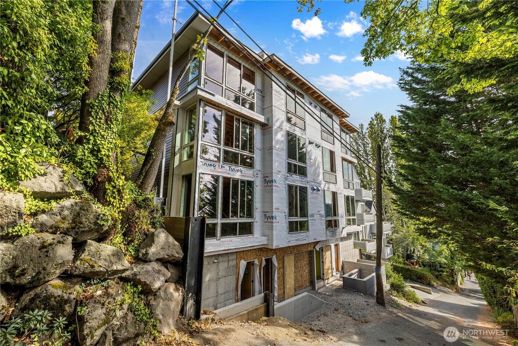 Photo of 3819 A Fremont Avenue N, Seattle, WA 98103 (MLS # 2432227)