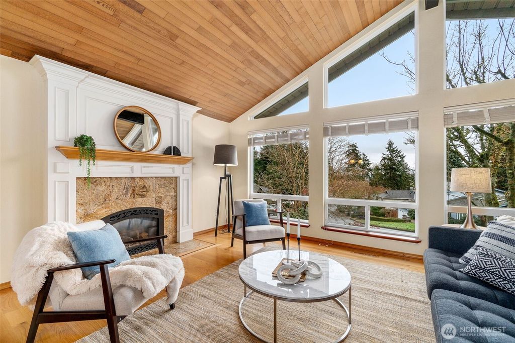 Photo of 13187 92nd Avenue NE, Kirkland, WA 98034 (MLS # 2339931)