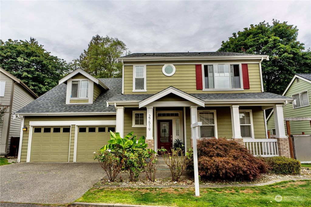 Photo of 27519 44th Place S Pl, Auburn, WA 98001 (MLS # 2158775)