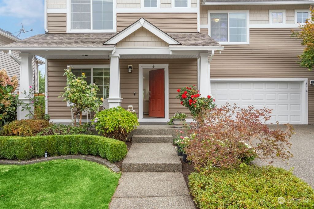 Photo of 9416 McBane Avenue SE, Snoqualmie, WA 98065 (MLS # 2002640)