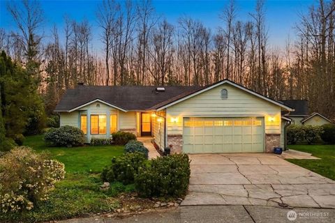 Photo of 6811 59th Drive NE, Marysville, WA 98270 (MLS # 2497924)