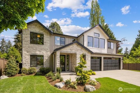 Photo of 12112 94th Place NE, Kirkland, WA 98034 (MLS # 2517819)