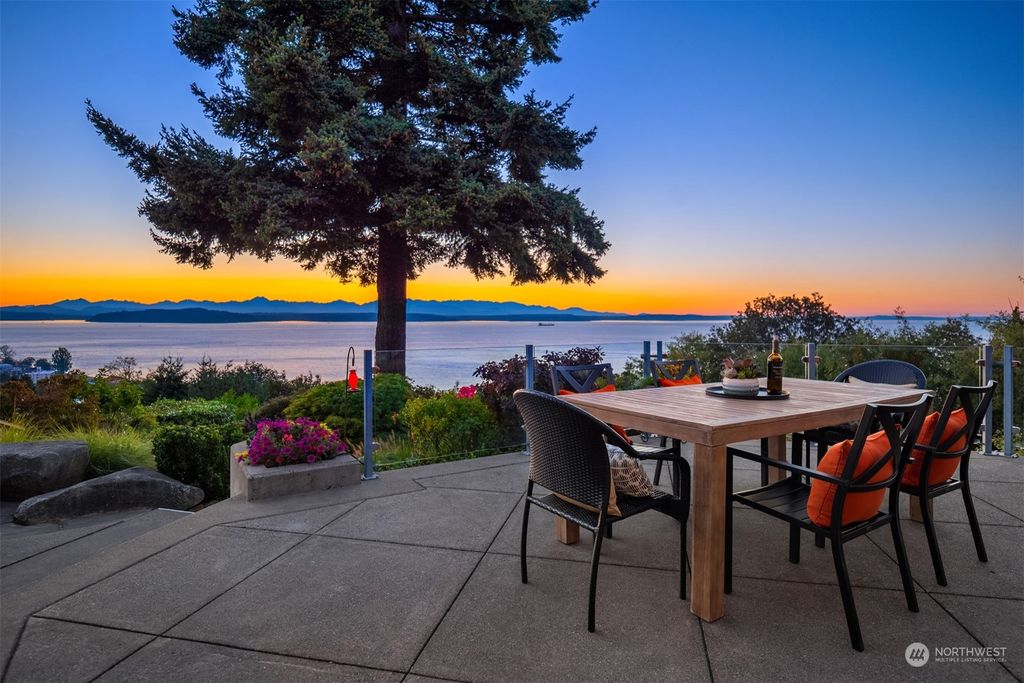 Photo of 5220 SW Pritchard Street, Seattle, WA 98116 (MLS # 2283269)