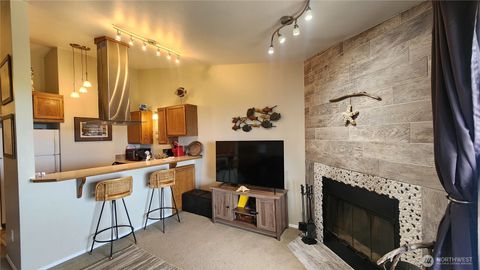 Photo of 835 Ocean Shores Boulevard NW #305, Ocean Shores, WA 98569 (MLS # 2402460)
