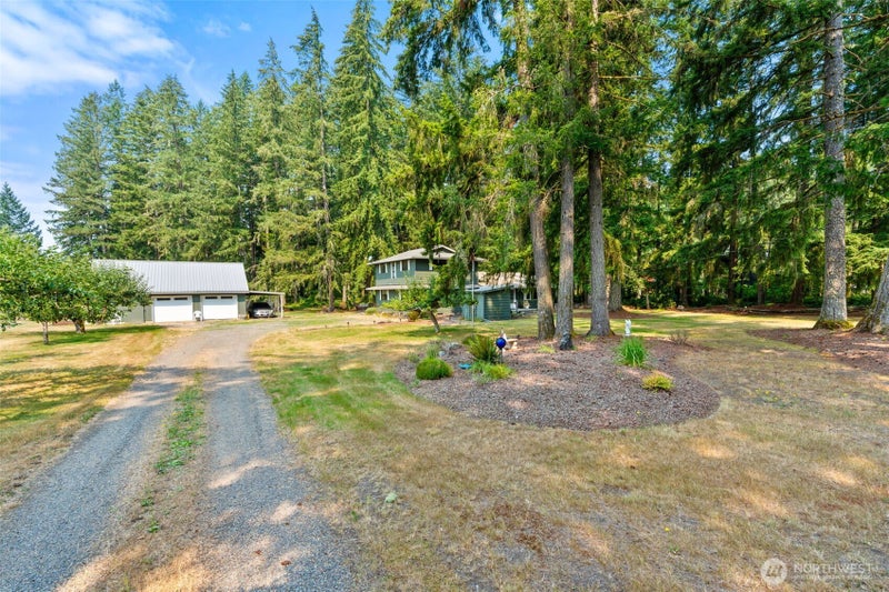907 Logan Hill