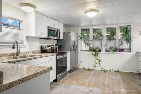 6015 79th Street E 46 Puyallup WA 98371