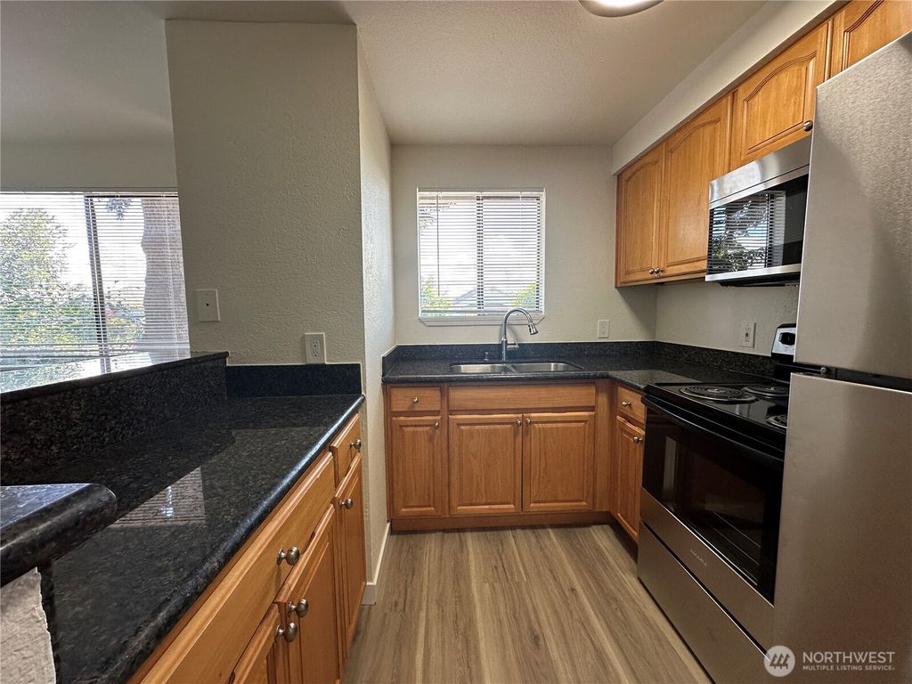Photo of 1418 Chestnut Street #1-6, Everett, WA 98201 (MLS # 2421835)