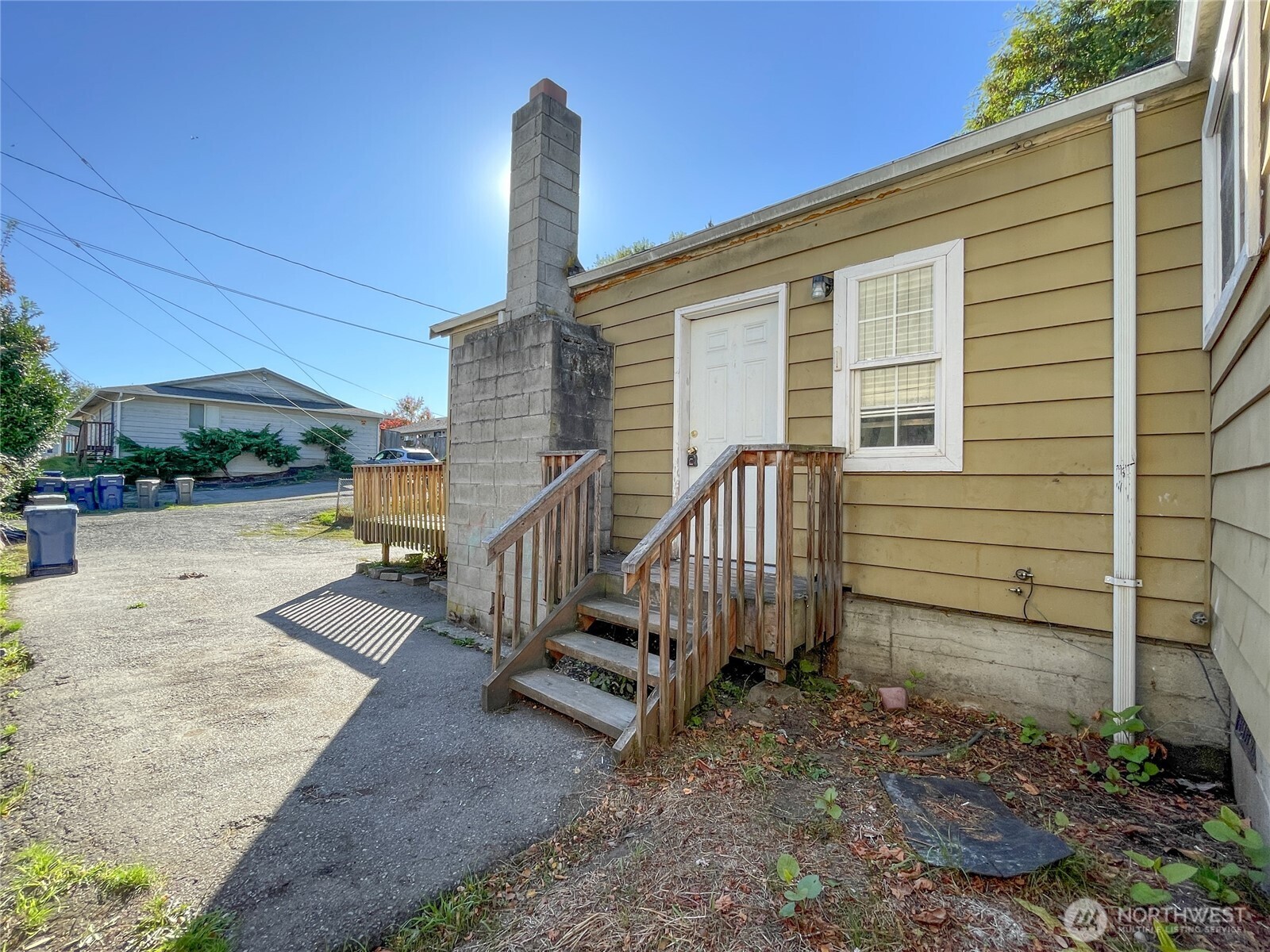618 5th Street SE