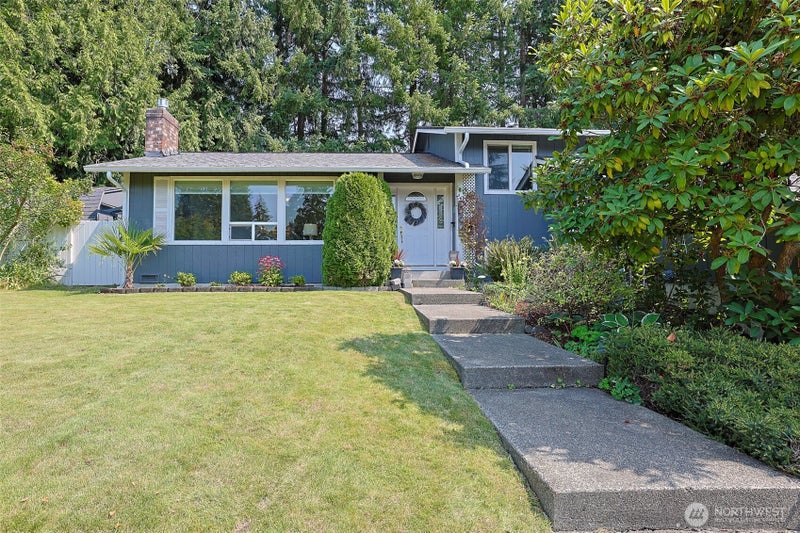 543 NE Conifer Drive