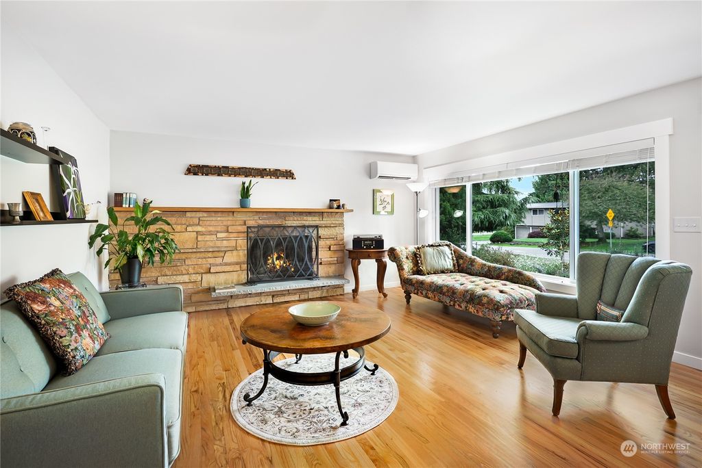 Photo of 2317 96th Place SE, Everett, WA 98208 (MLS # 2302156)