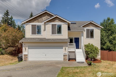 Photo of 2721 51st Avenue SE, Everett, WA 98208 (MLS # 2579597)