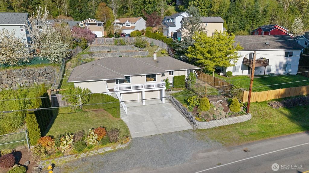 Photo of 19529 Locust Way, Lynnwood, WA 98036 (MLS # 2359194)
