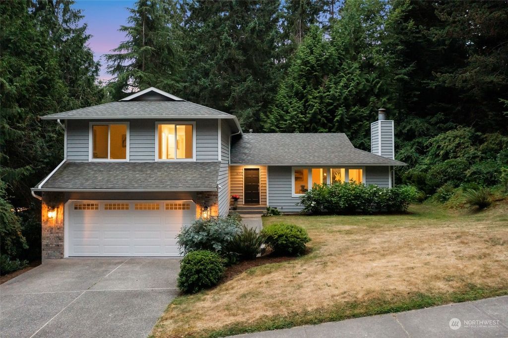 Photo of 16717 SE 19th Street, Bellevue, WA 98008 (MLS # 2136661)