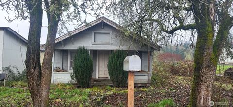 Photo of 1524 Grand Avenue, Centralia, WA 98531 (MLS # 2466074)