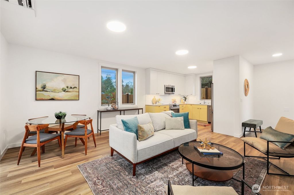 Photo of 9617 Fremont Avenue N, Seattle, WA 98103 (MLS # 2385164)