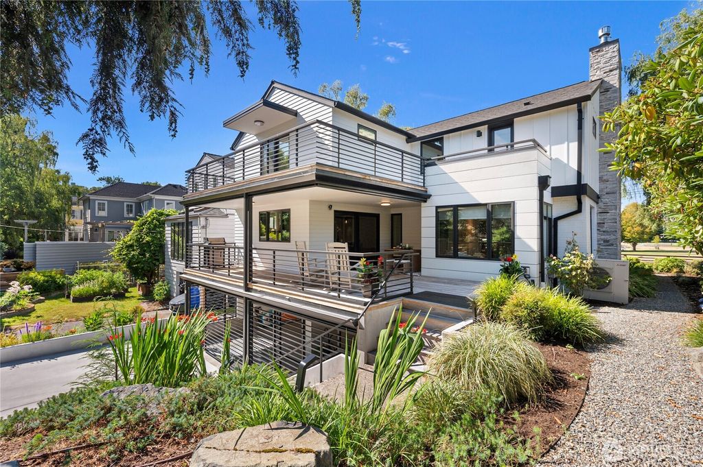 Photo of 1633 E Calhoun Street, Seattle, WA 98112 (MLS # 2407158)