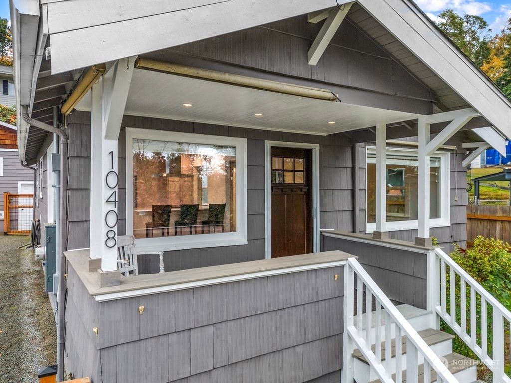 Photo of 10408 22nd Avenue SW, Seattle, WA 98146 (MLS # 2308448)