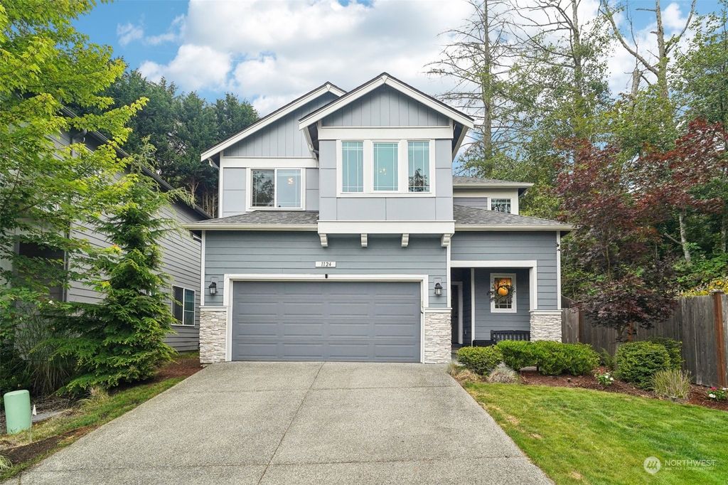 Photo of 1124 150th Street SW, Lynnwood, WA 98087 (MLS # 2273999)