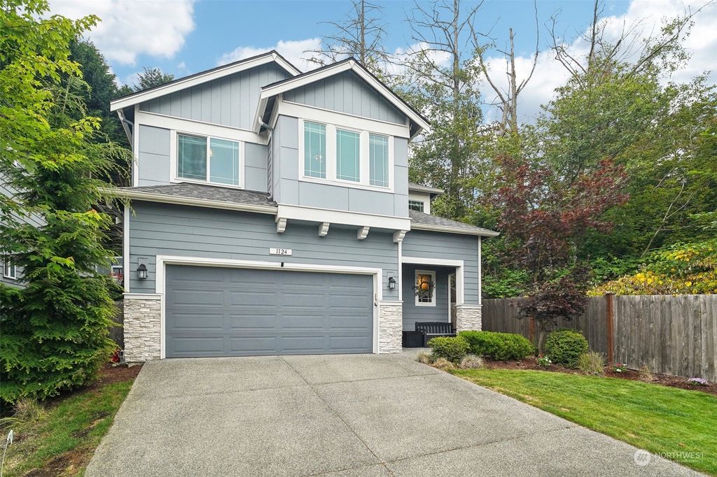 Photo of 1124 150th Street SW, Lynnwood, WA 98087 (MLS # 2273999)