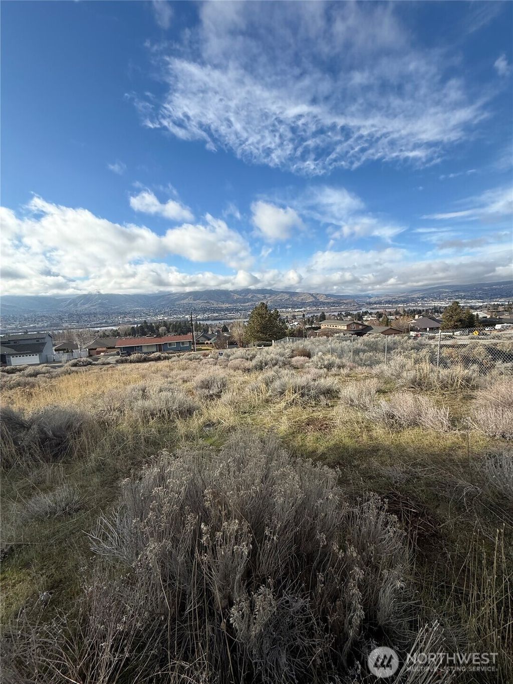 Photo of 0 NNA Valley View Blvd, East Wenatchee, WA 98802 (MLS # 2475412)