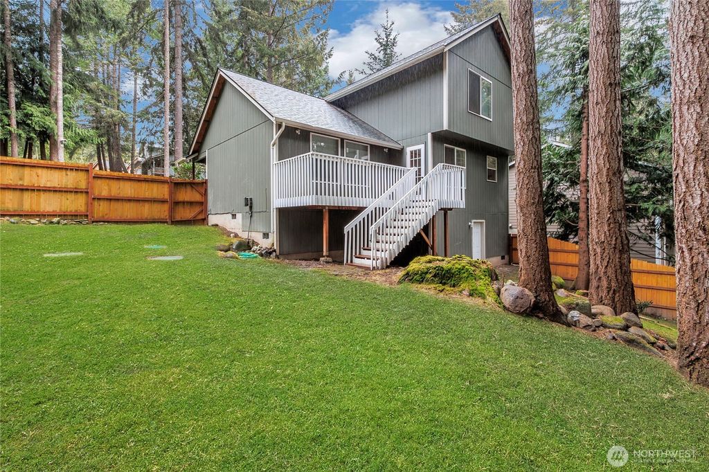 Photo of 18715 Rampart Drive SE, Yelm, WA 98597 (MLS # 2507887)