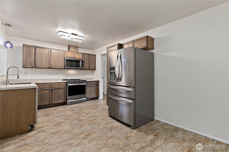 2015 E 57th Street
