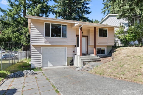 Photo of 2015 E 57th Street, Tacoma, WA 98404 (MLS # 2541846)