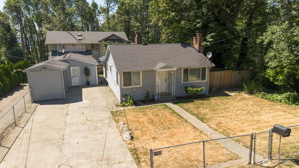 Photo of 9201 36 Avenue S, Seattle, WA 98118 (MLS # 2555960)