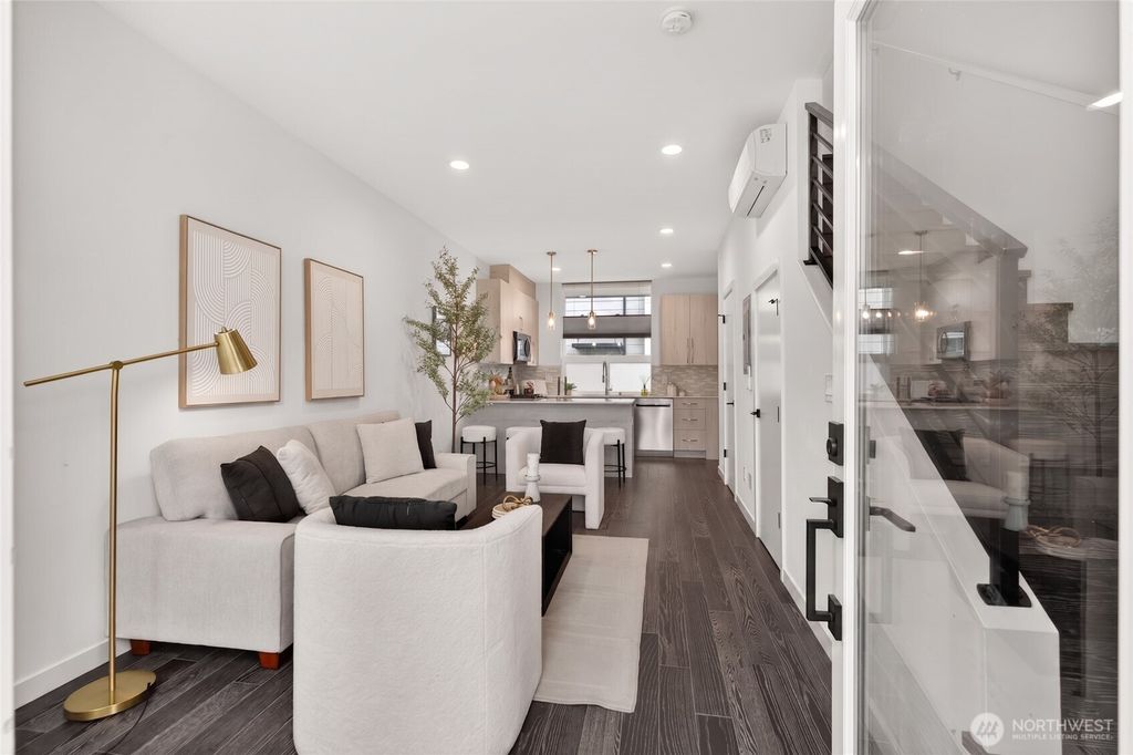 Photo of 945 NW 56th Street, Seattle, WA 98107 (MLS # 2507202)