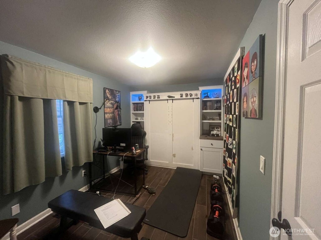 Photo of 14252 76th Place NE, Kirkland, WA 98034 (MLS # 2587512)