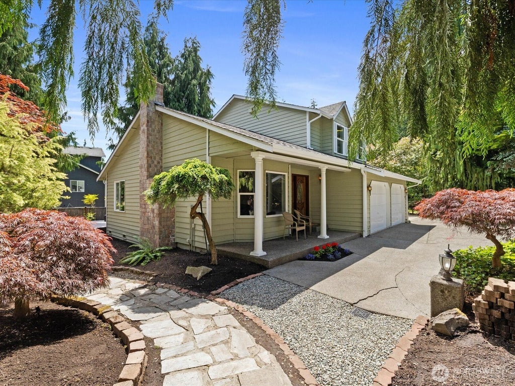 Photo of 15931 2nd Place W, Lynnwood, WA 98087 (MLS # 2537275)