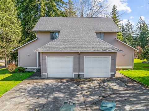 730 Little Avenue A,B Castle Rock WA 98611