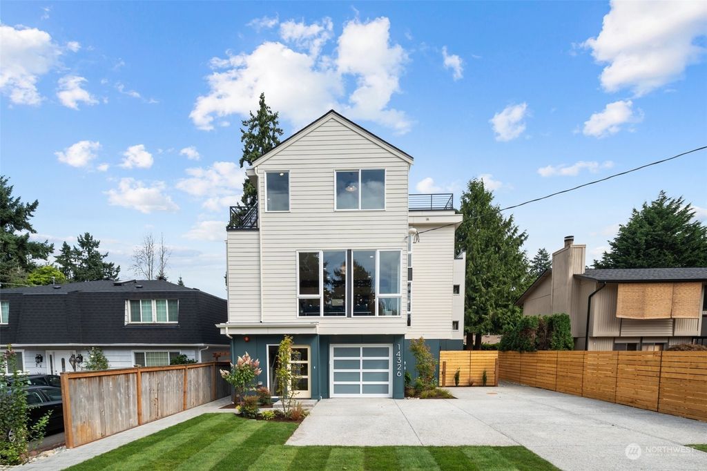 Photo of 14326 Wallingford Avenue N, Seattle, WA 98133 (MLS # 2158822)
