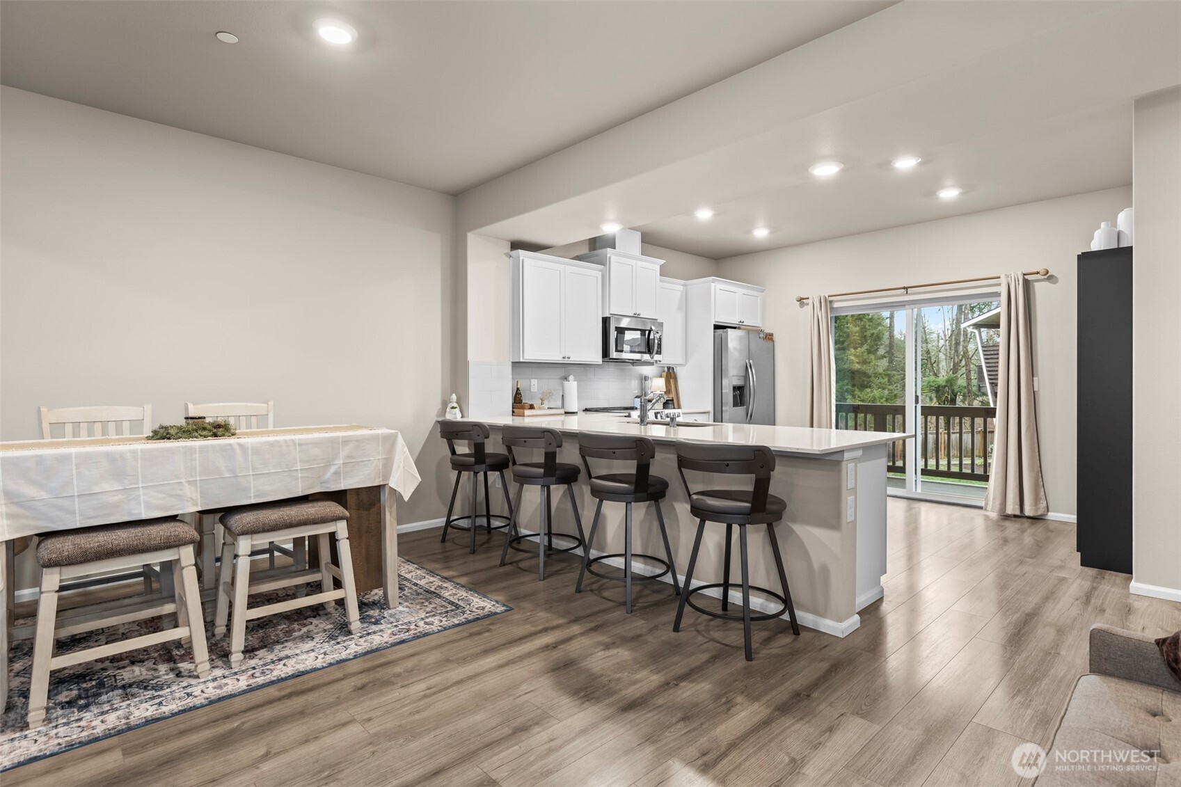 17411 118th Avenue Ct E F