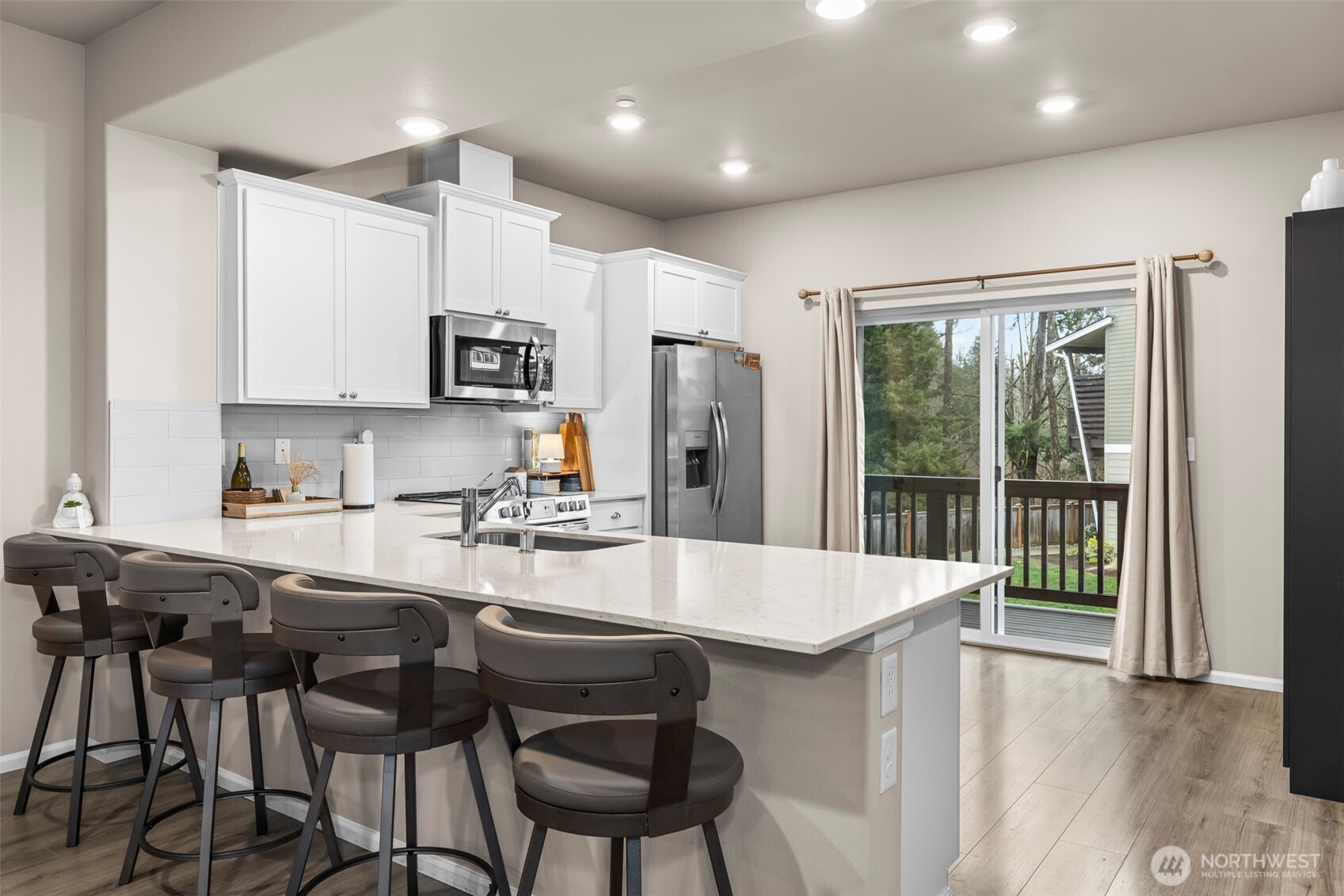 17411 118th Avenue Ct E F