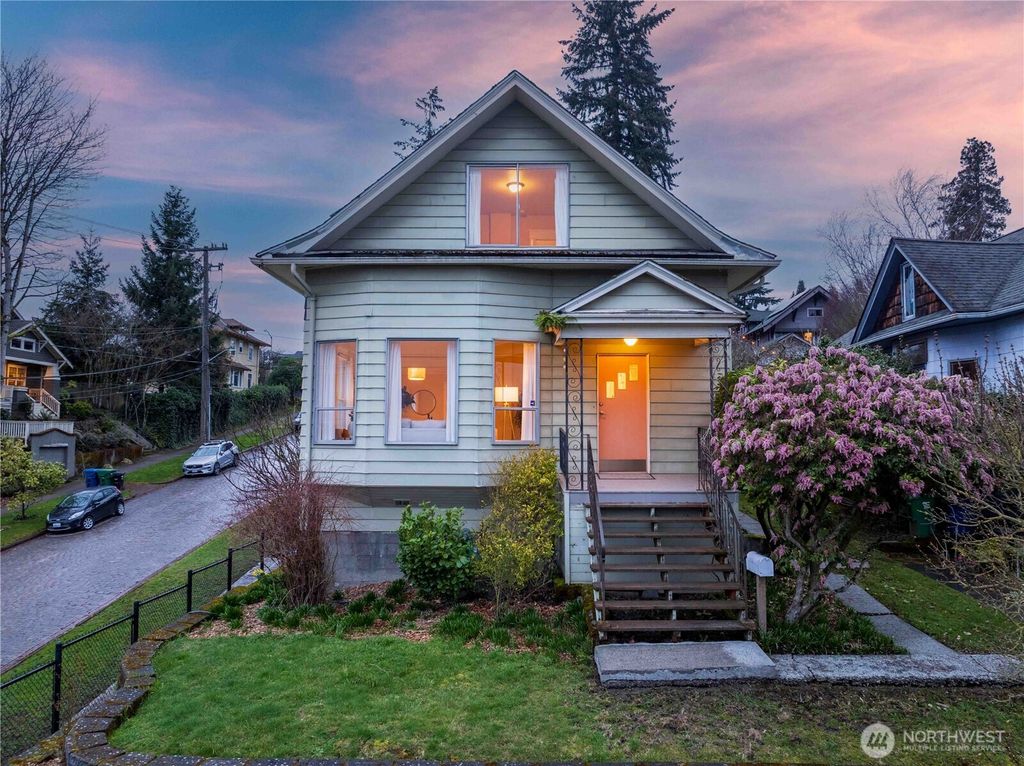Photo of 603 24th Avenue E, Seattle, WA 98112 (MLS # 2346061)