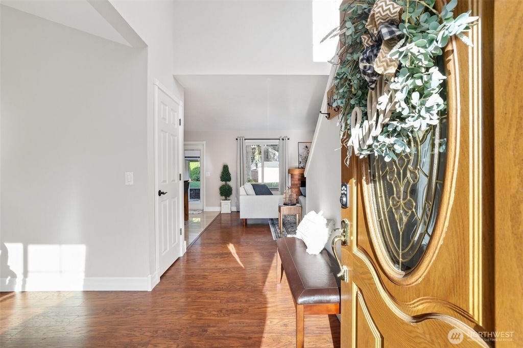 Photo of 10816 130th Avenue E, Puyallup, WA 98374 (MLS # 2498116)