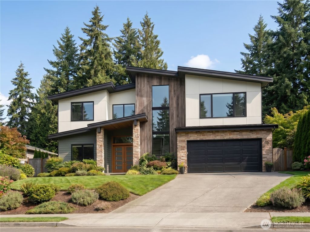 Photo of 5222 Forest Avenue SE, Mercer Island, WA 98040 (MLS # 2516634)