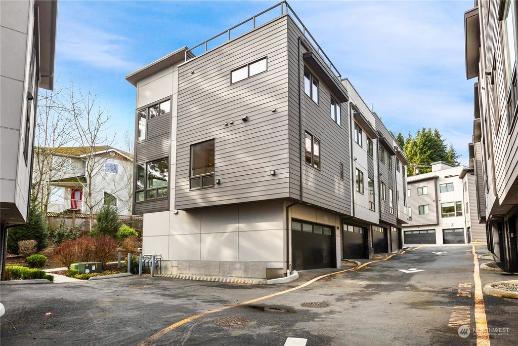 Photo of 18107 65th Avenue NE #104, Kenmore, WA 98028 (MLS # 2206806)