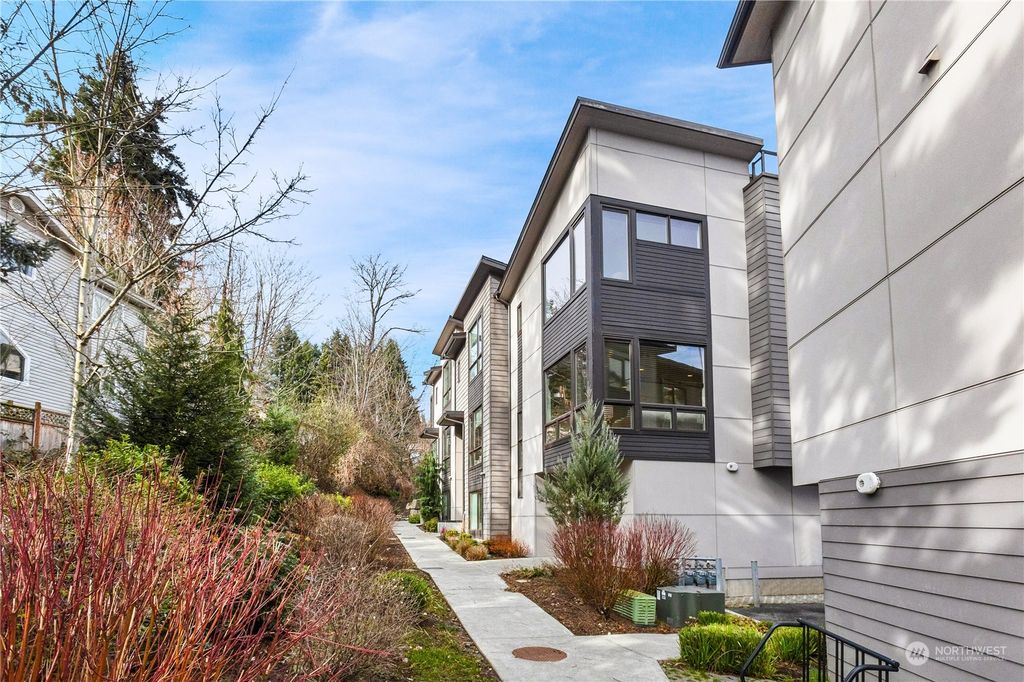 Photo of 18107 65th Avenue NE #104, Kenmore, WA 98028 (MLS # 2206806)
