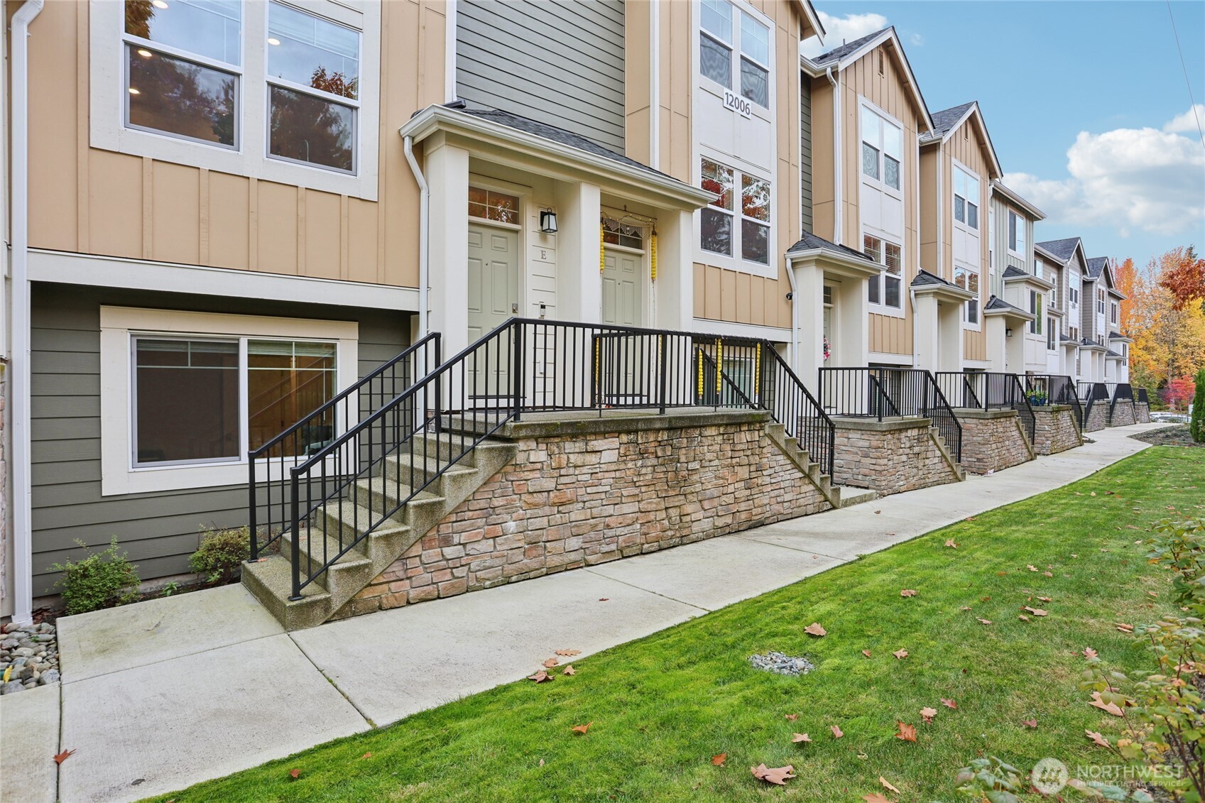 12006 NE 194th Court E