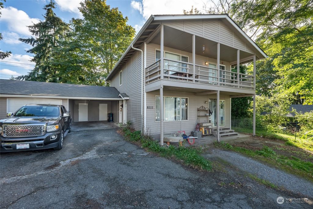 Photo of 6111 Pebble Place, Everett, WA 98203 (MLS # 2294005)