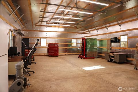 181 S 2nd St Buckley WA 98321