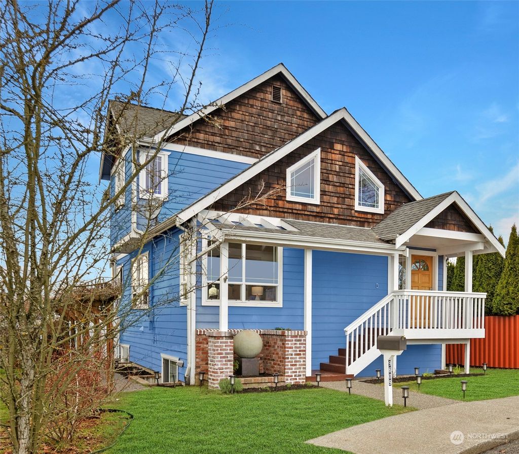 Photo of 9609 13th Avenue SW, Seattle, WA 98106 (MLS # 2232205)
